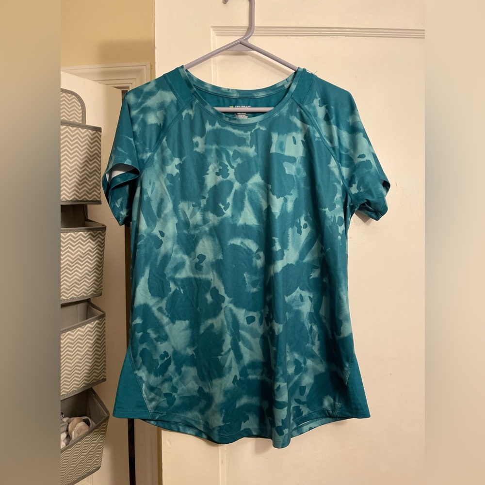 Women’s Tek Gear Drytek T-Shirt Size LG